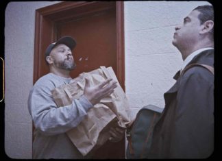 Peter Amo x Tom Brody recreate classic sitcom vibe on “The Mic Sparkers” video