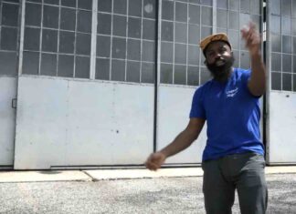 J. Scienide drops “Clarity” video