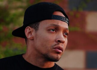 Mark 4ord Is “Running Moves”(Video)