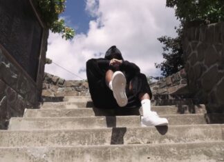 The Doppelgangaz Say “Don’t Mess With Them Sharks”(Video)